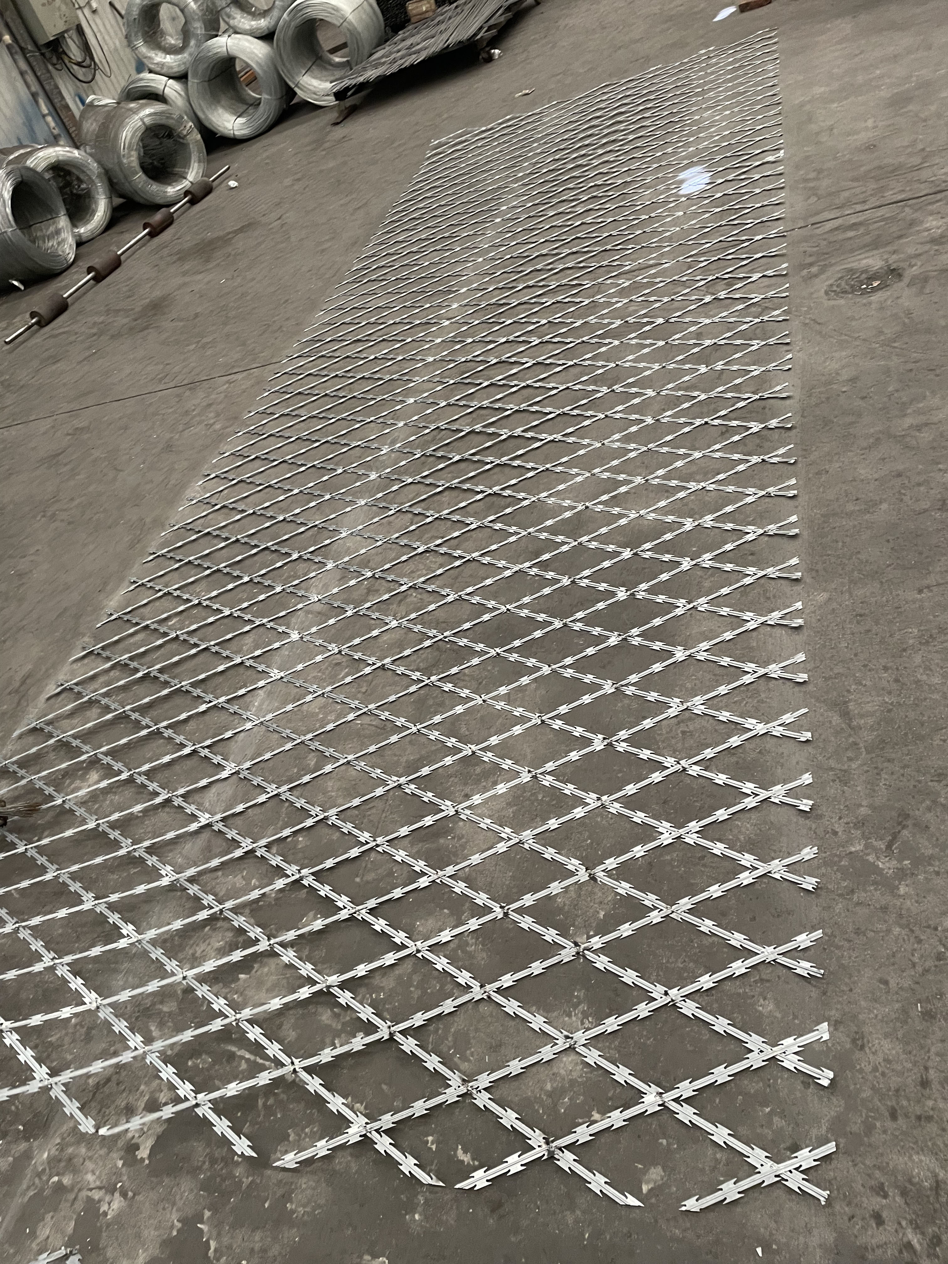 Panel de Malla de Navaja