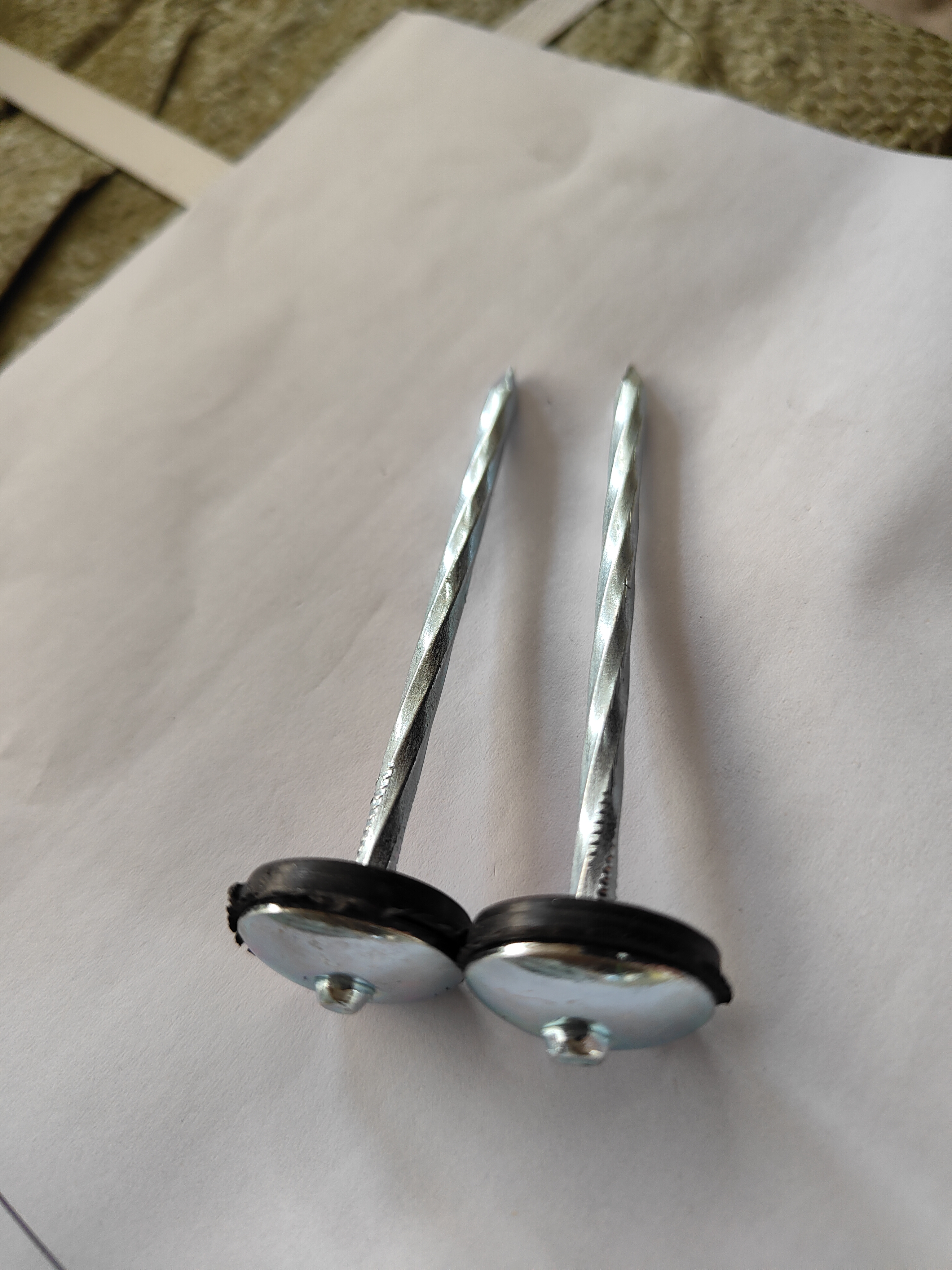 Clavos De Tornillo Para Techado Con Arandela